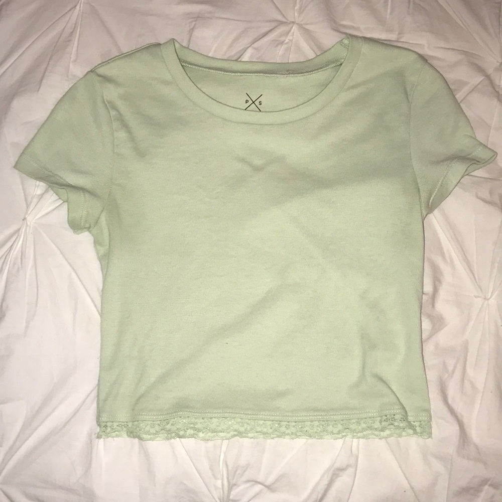 green crop top!